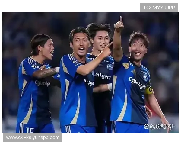 上海海港赛季关键战全胜,拿下送分题仍保冠军竞争力 上海海港赛季关键战全胜,拿下送分题仍保冠军竞争力